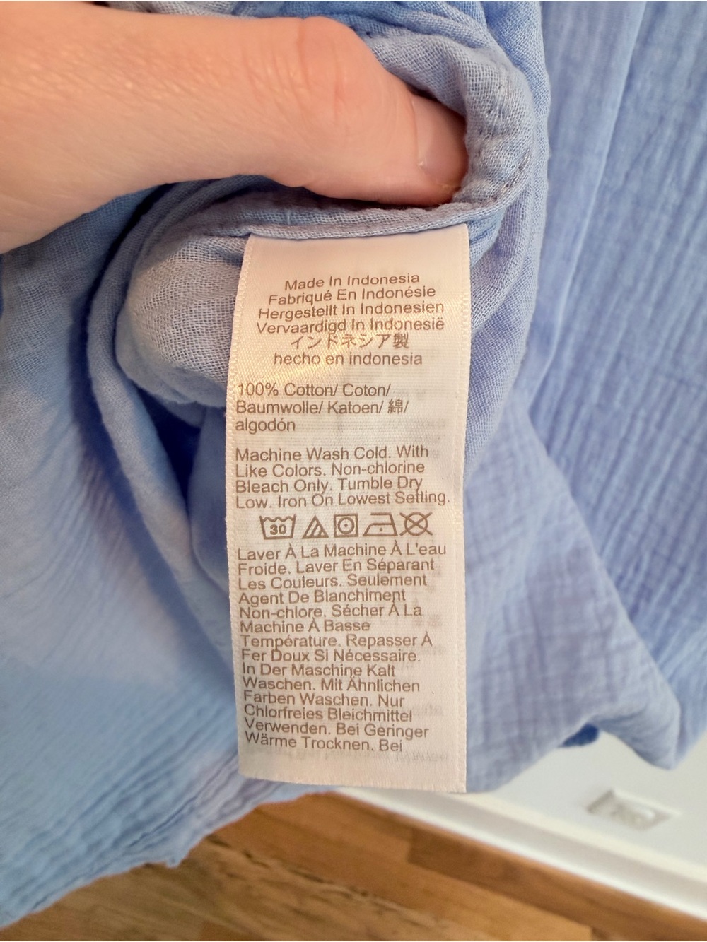 J. Crew Factory Cotton Gauze Light Blue Button-Down Shirt, Size Medium - Picture 7 of 7